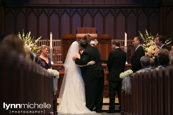 Sarah And Clark Ceremony At Highland Park United Methodist Church Dallas Modern Dallas 