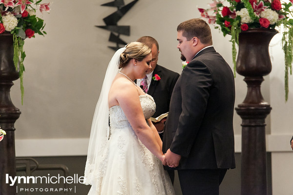 lynnmichelle_piazzainthevillagewedding (14)