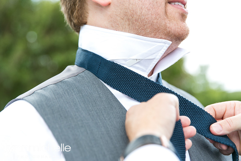 groom getting ready at fort worth wedding chapel