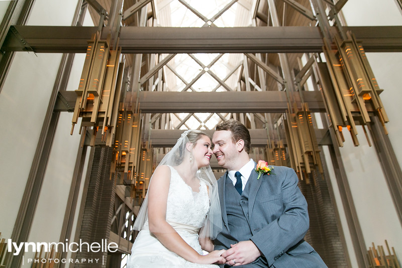 bride and groom in balcony