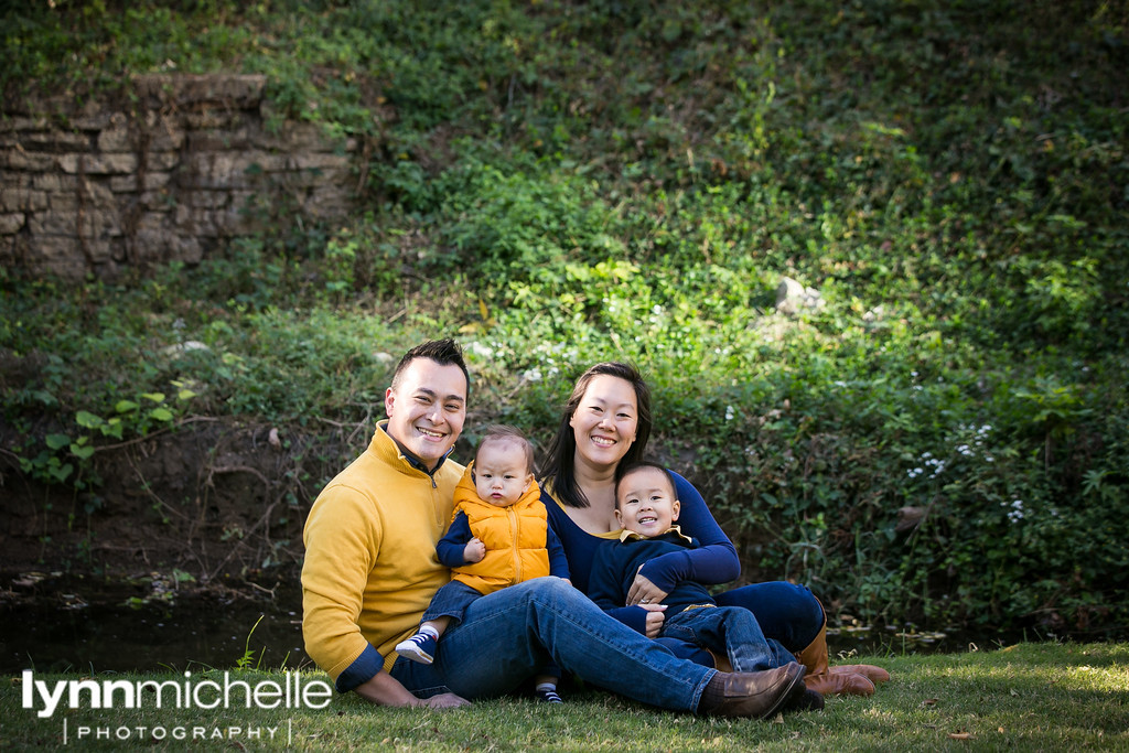 family photographs at lee park in dallas