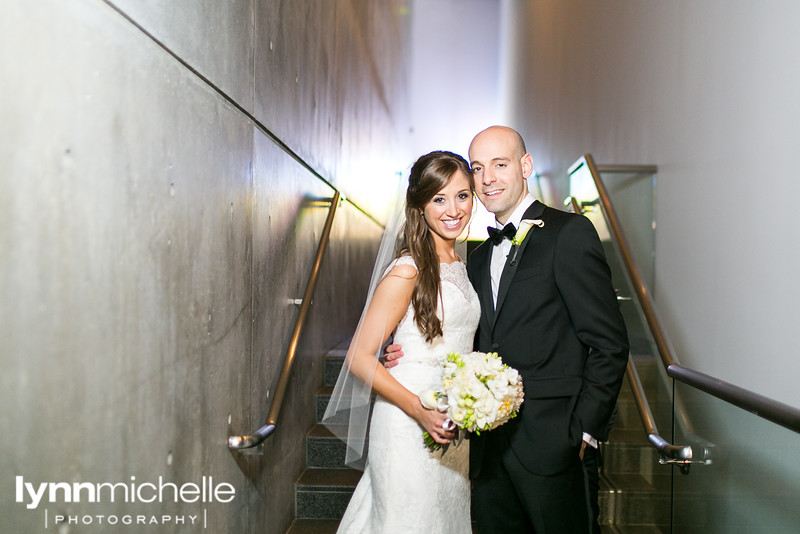 bride and groom portraits at Modern Art Museum of Fort Worth