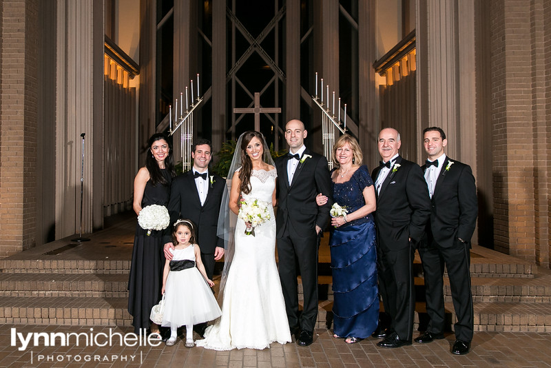 groom's family in the evening at Marty Leonard