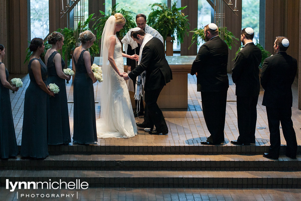 breaking of the glass, jewish ceremony at marty leonard