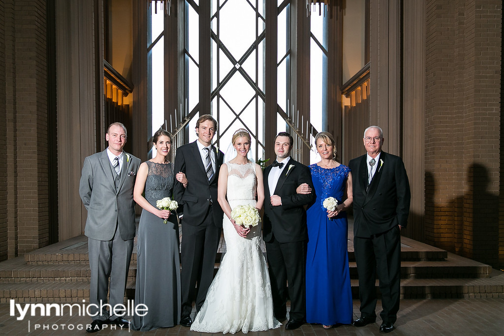 family inside wedding marty leonard chapel