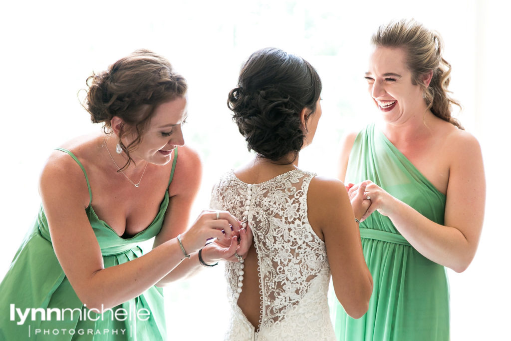 bride getting ready lionscrest manor